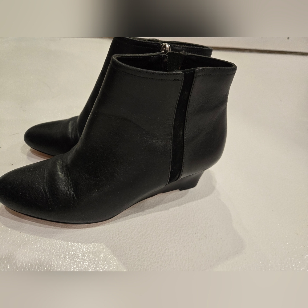 Elegant Black Coach Maya Leather Wedge Heel Ankle Boots Sz 6 - Picture 2 of 6